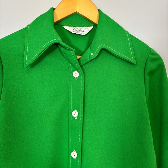 Bright Green Button Down Blouse Retro Classic Statement Top | Bright Spring - Picture 4 of 6